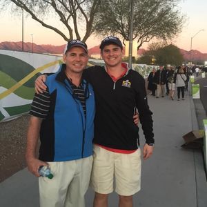 Meet your Posher, Casey